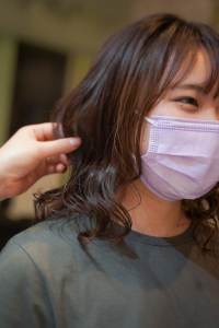 スタッフ「代表　伊奈　裕子」のヘアスタイル「ツヤっとパーマスタイル 」